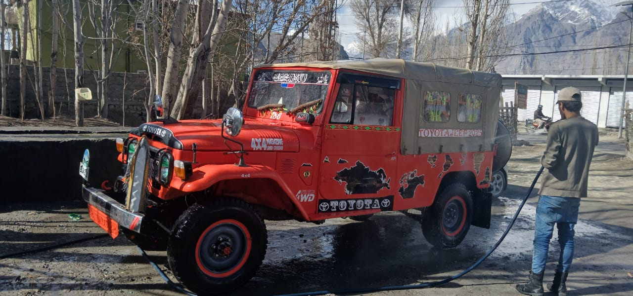 Toyota Land Cruiser – The Ultimate 4x4 Adventure Jeep in Gilgit-Baltistan